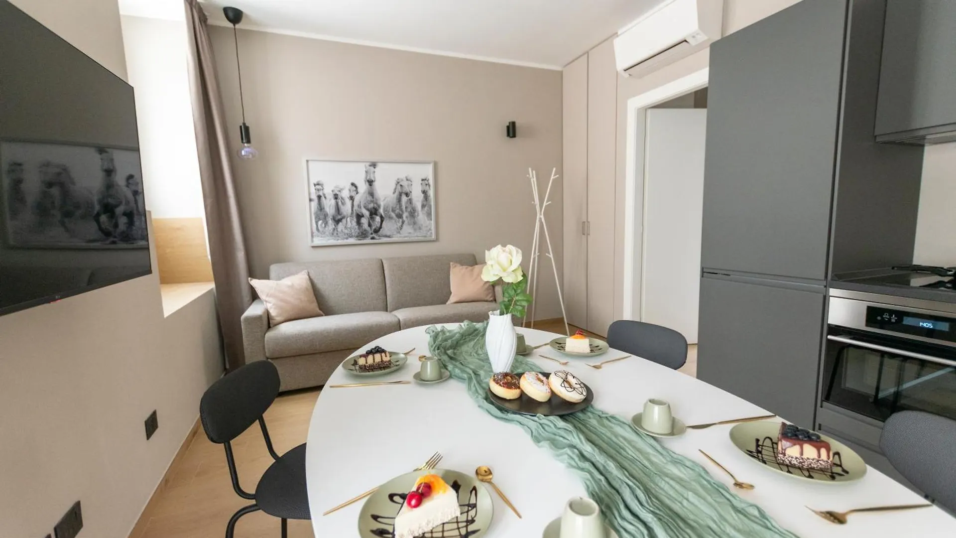 Appartamento Ihost Luxury -Free Parking- Plana 8 Milano