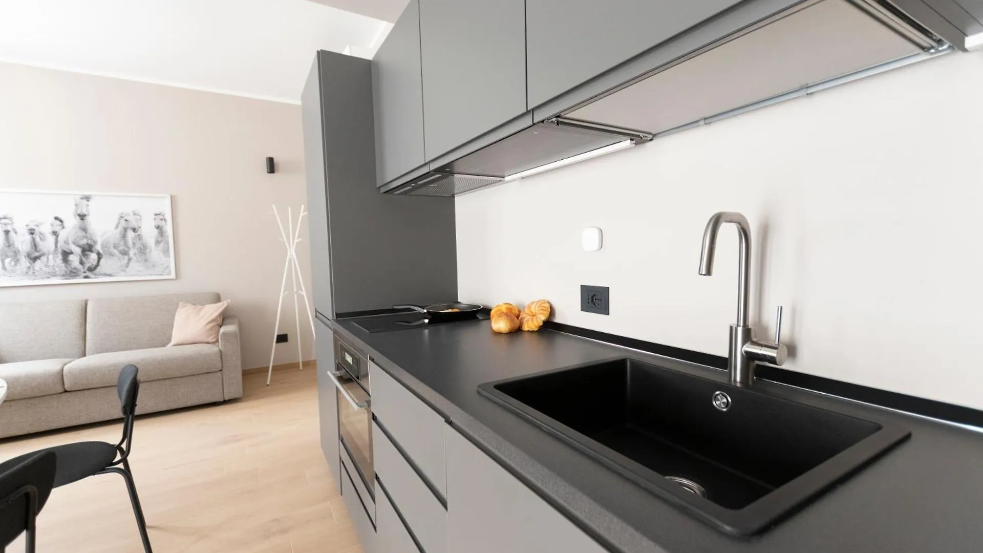 Appartamento Ihost Luxury -Free Parking- Plana 8 Milano